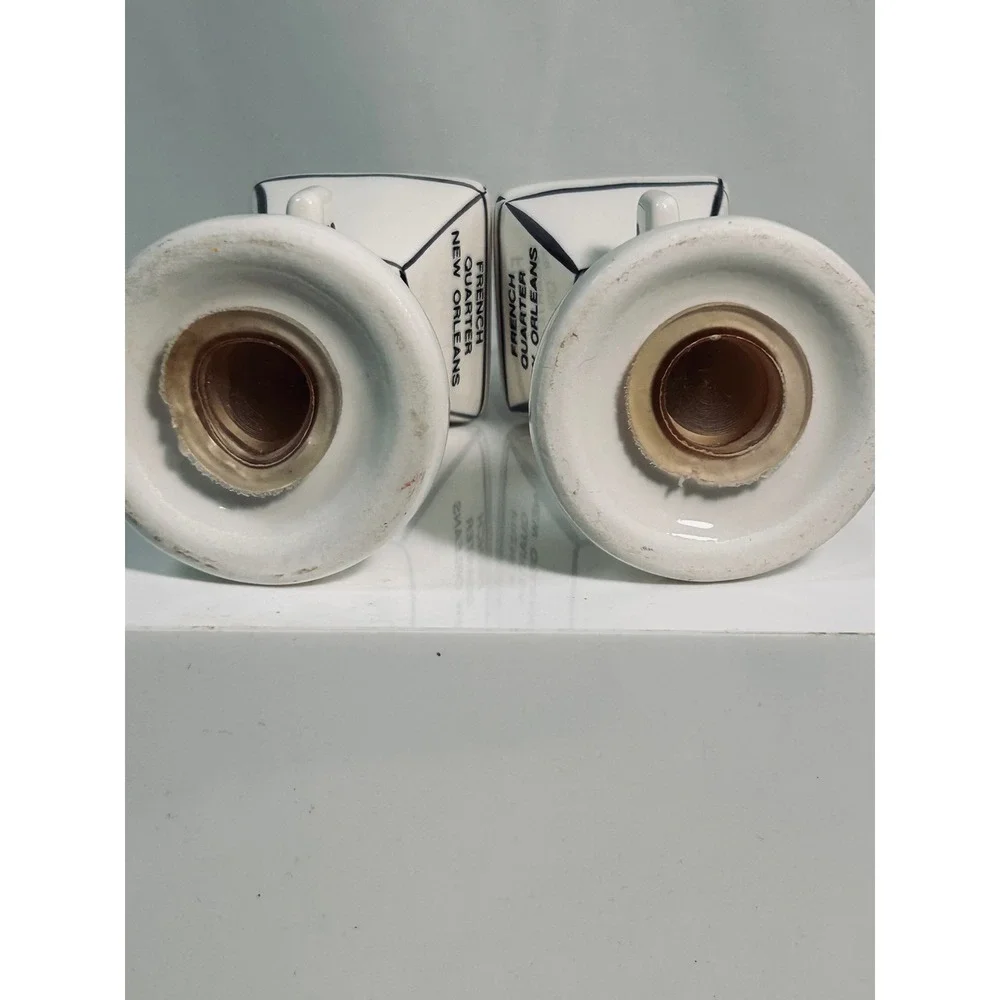 Vintage French Quarter New Orleans Street Lamp Salt and Pepper Shakers Set White